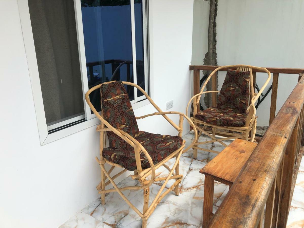 Meck'S Inn Lodge 南威 外观 照片